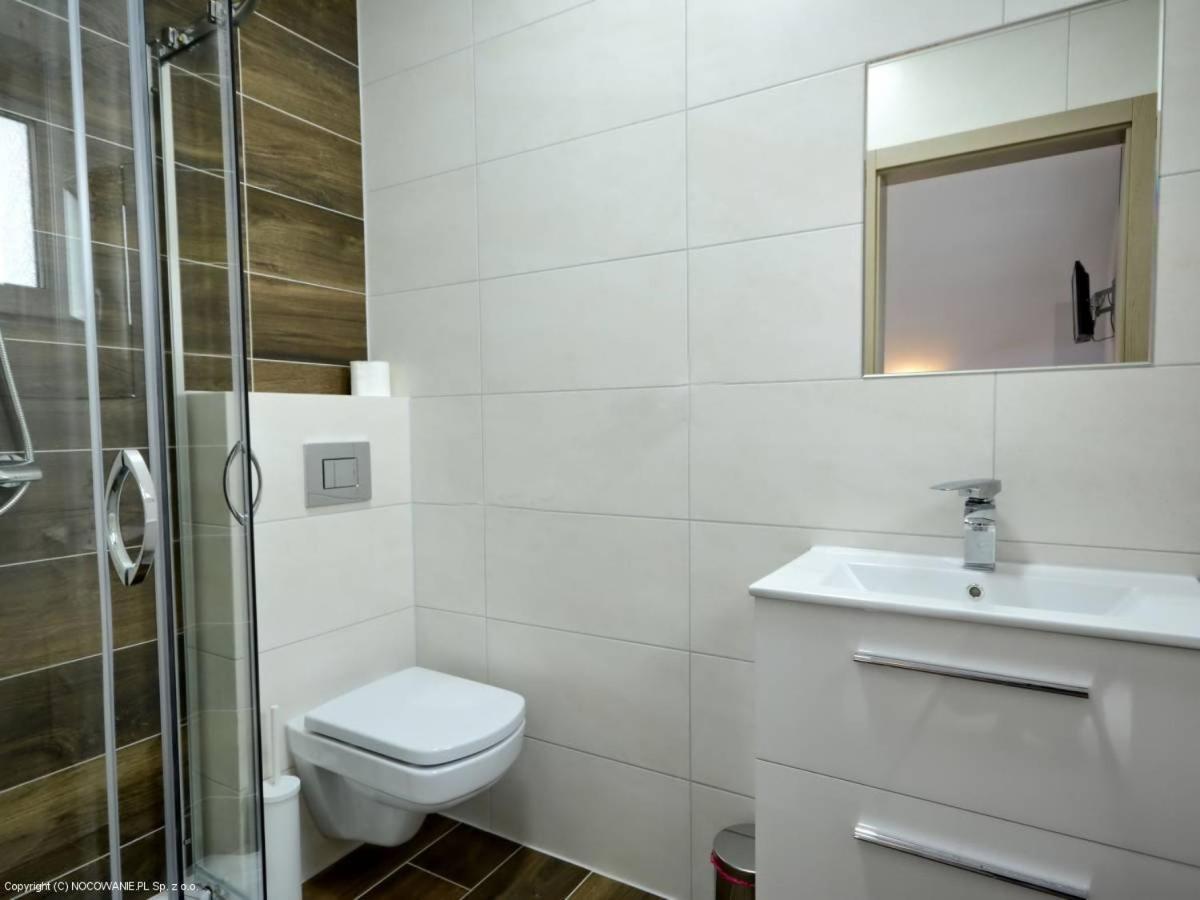 Hotel Platinium Karwia Esterno foto